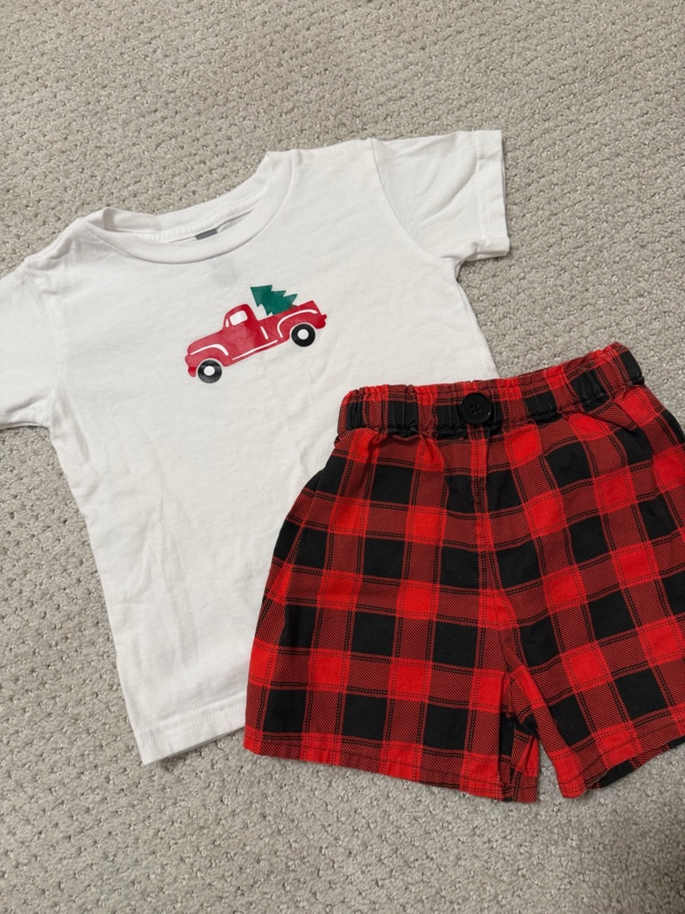 Christmas Plaid Shorts Set - 2T